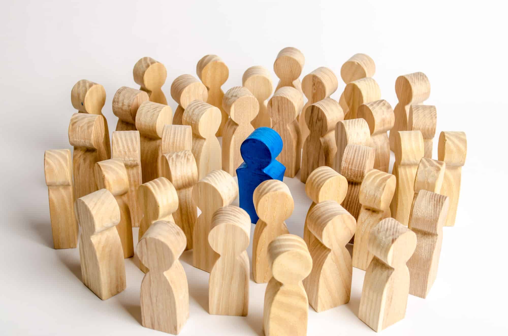 Wooden people crowd